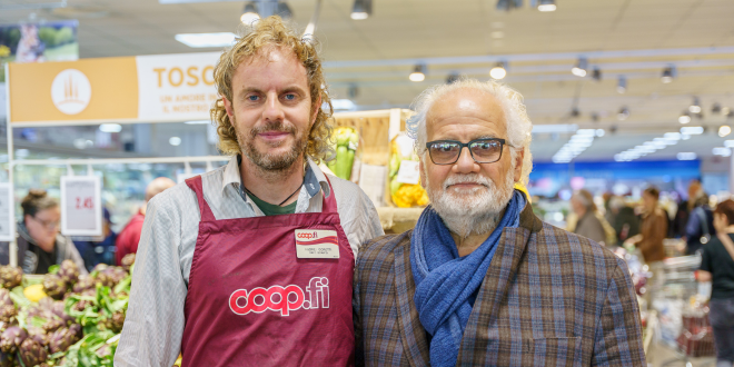 Da sinistra: Andrea Goretti, Caporeparto Ortofrutta del Superstore Pisa Cisanello e Francesco Cappelli, Assistente Ortofrutta.